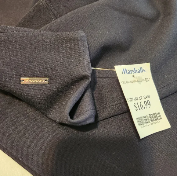 Black pencil skirt - Picture 3 of 3